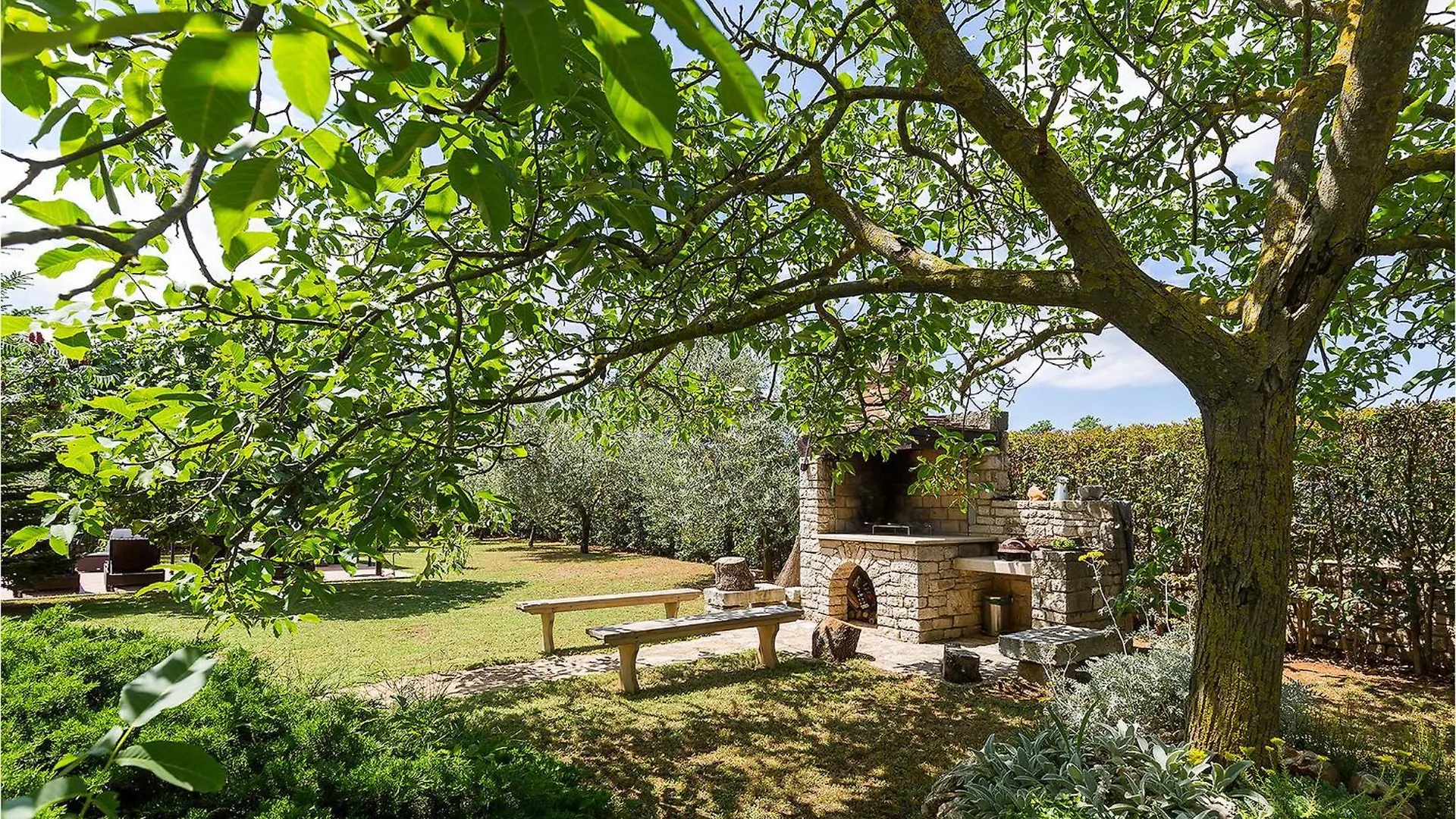 4 Bedroom Stunning Home In Žbandaj Croácia